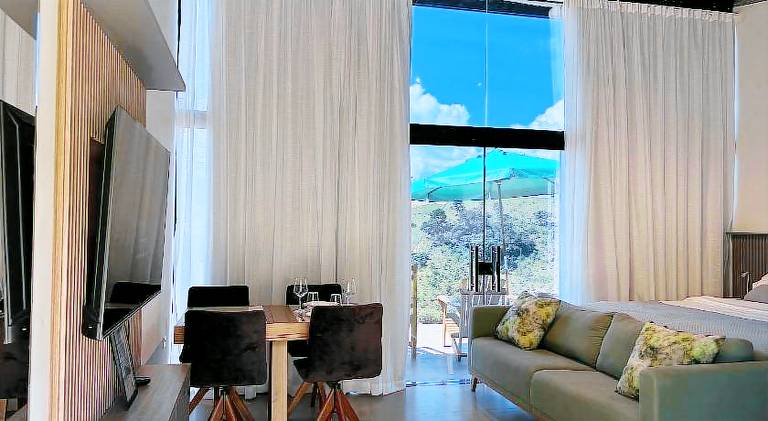Chalet with BBQ & pool — photo 2