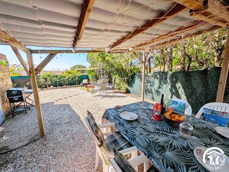 Gite with garden & BBQ — photo 4