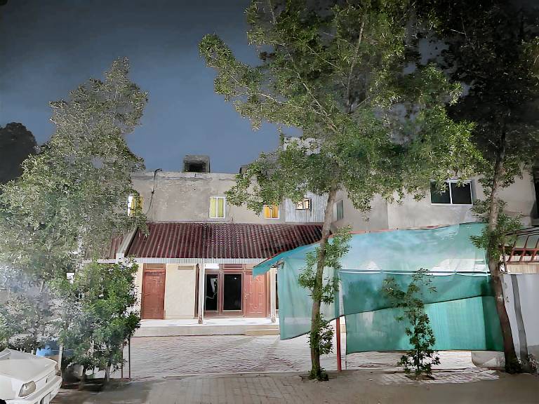 House Madina Town