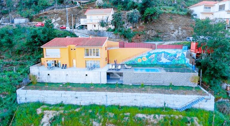 Fully equipped villa with terrace, garden & BBQ | Dogs allowed in Braga