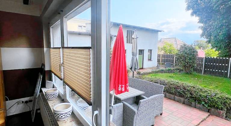 Apartment with patio — photo 4