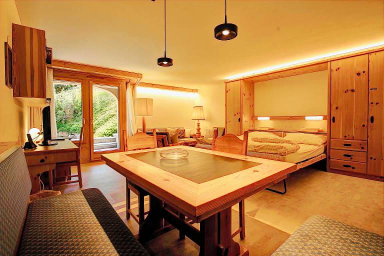 1 1/2-room flat with mountain view on the 2nd floor — photo 2