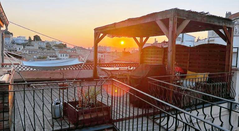 Charming holiday apartment with patio | Close to Notre-Dame de la Garde | Dogs allowed in Marseille