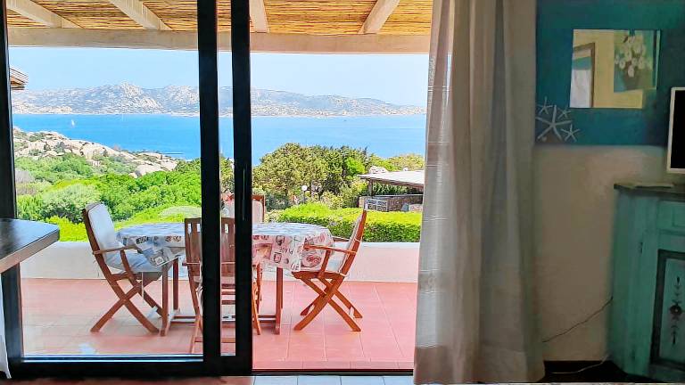 Apartment with terrace | Garden view — photo 3