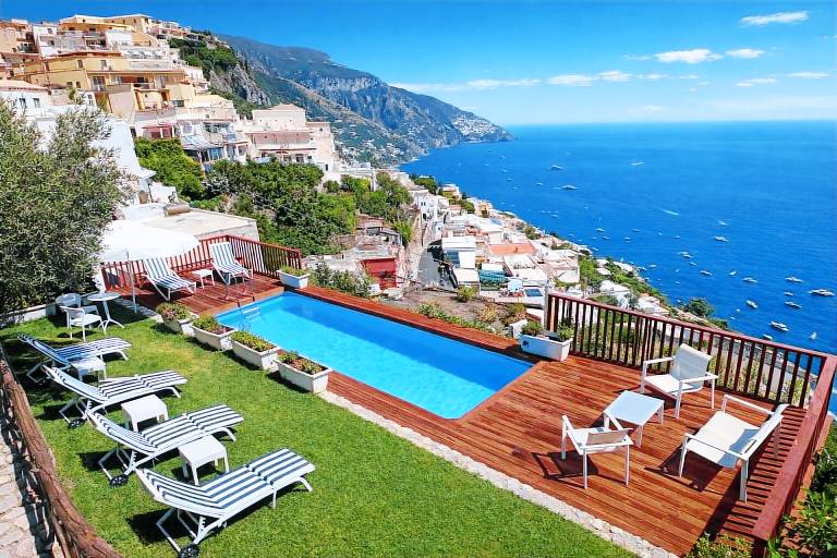 Villa Azzurra Exclusive Villa in Positano with private pool, stunning views, 1km from beach in Salerno
