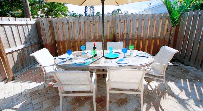 Rental apartment with pool — photo 5