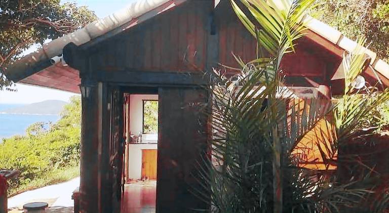 Lodge with barbecue & yard — photo 4
