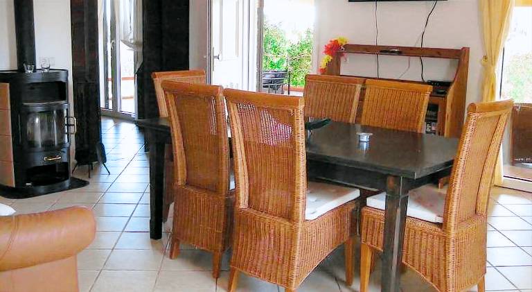 Pleasant house with pool | Pets allowed — photo 4
