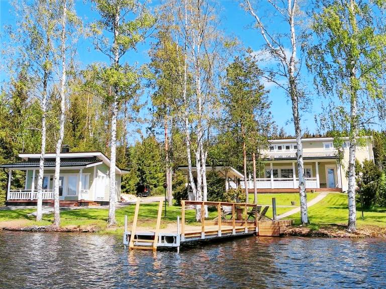 House with patio & sauna | Nature view in Tampere