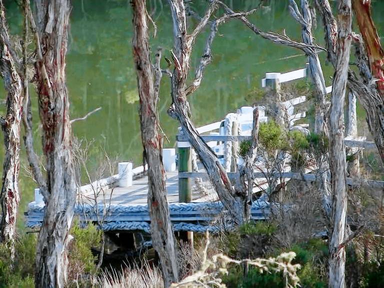 House Lakes Entrance