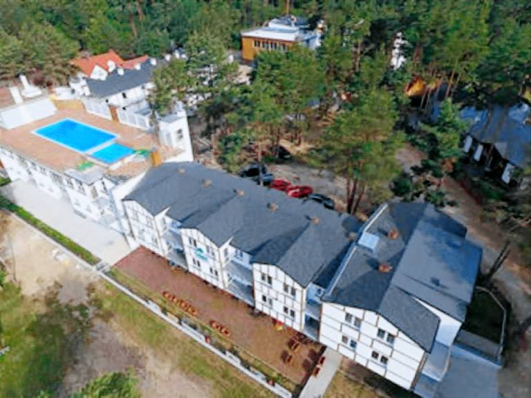 Rental apartment with yard, heated pool & BBQ | Nature view | Close to the beach | Pet-friendly — photo 3