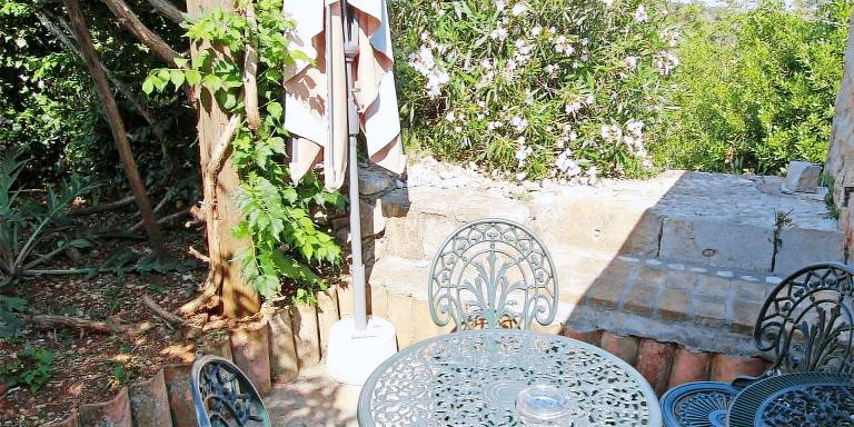 Apartment with patio | Pets allowed — photo 2