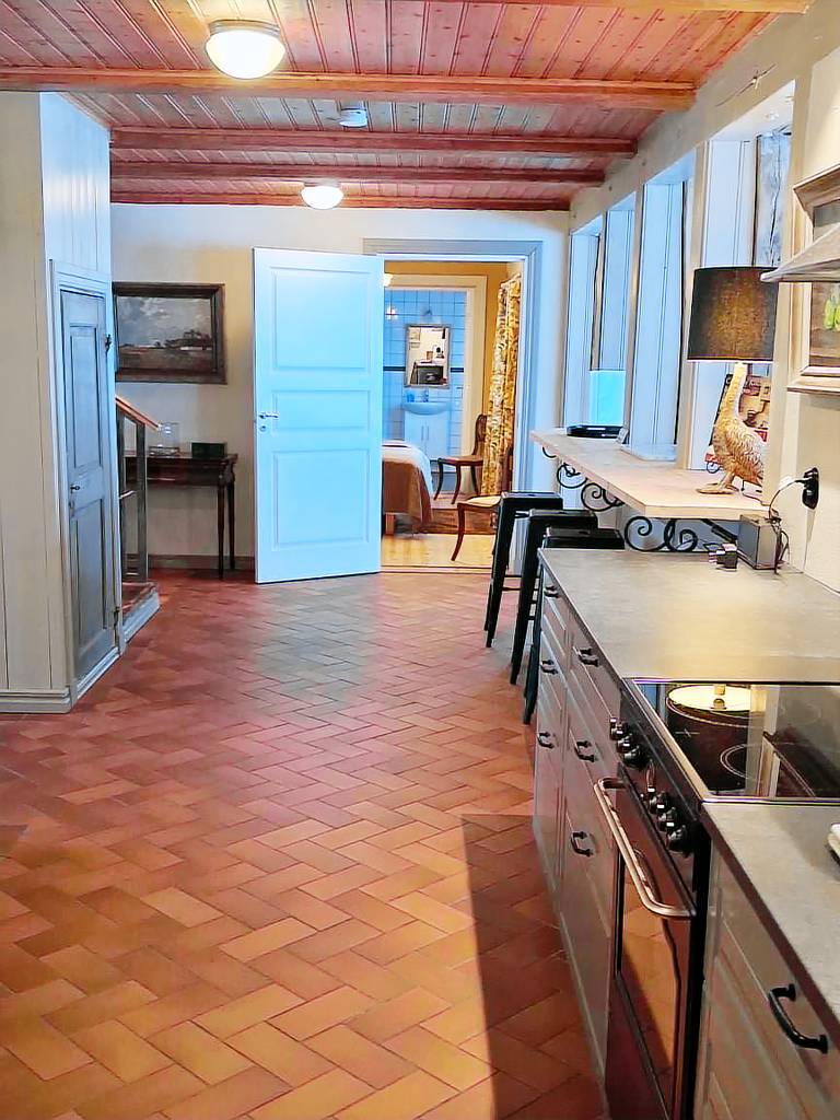 Vacation home with barbecue, garden & terrace — photo 4