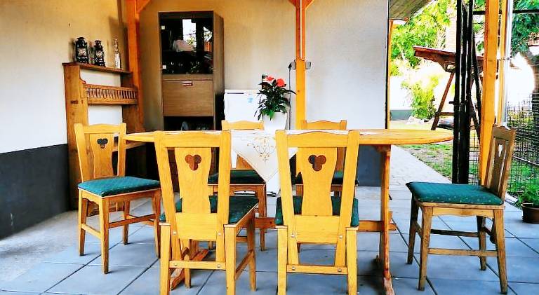 Rental apartment with yard & terrace — photo 5
