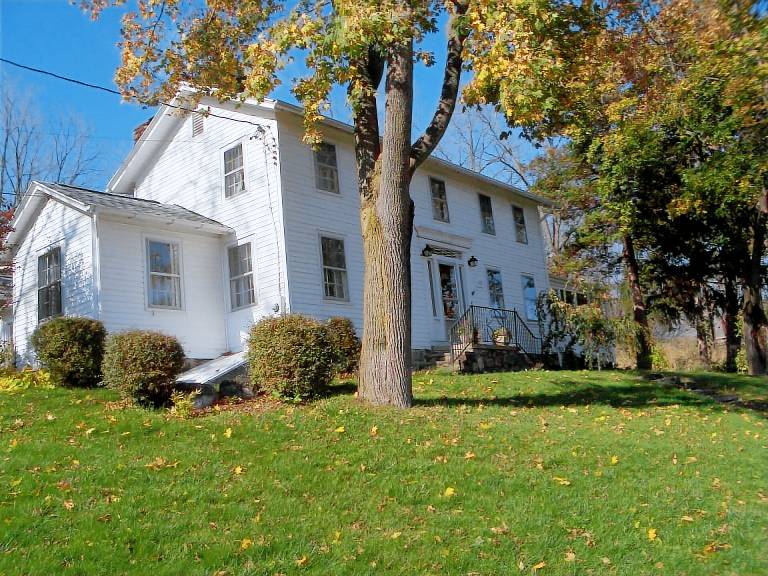 Farmhouse Canandaigua