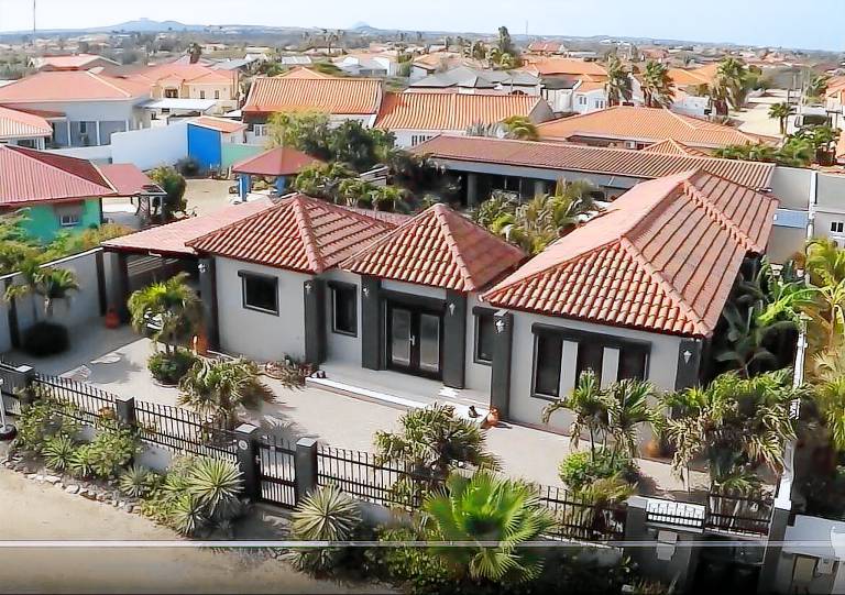 Villa  Esmeralda