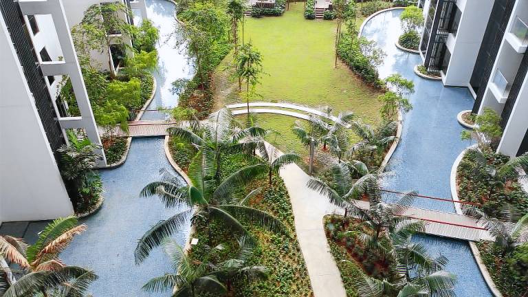 Apartment with sauna, garden & pool | Water view | Pets are welcome — photo 2