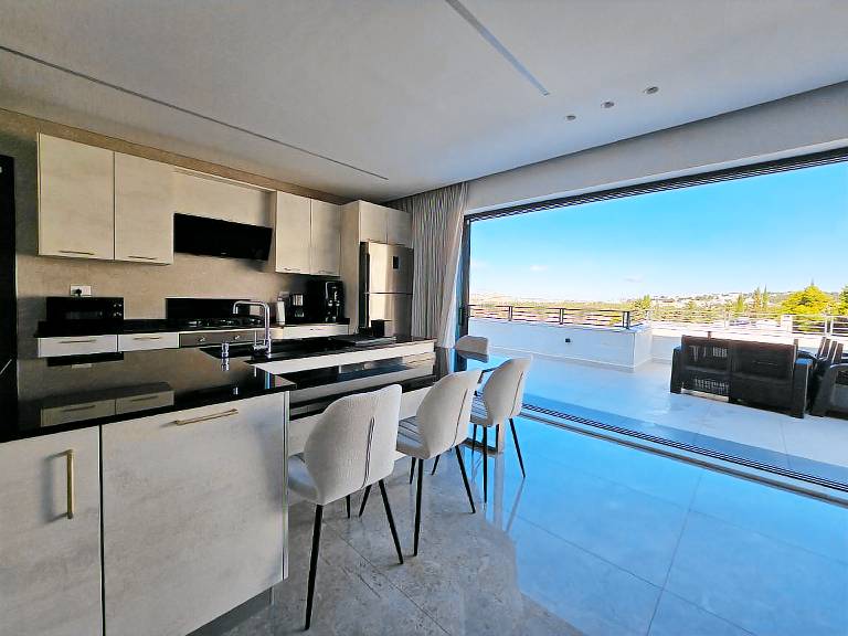 190 m&sup2; Ferienwohnung