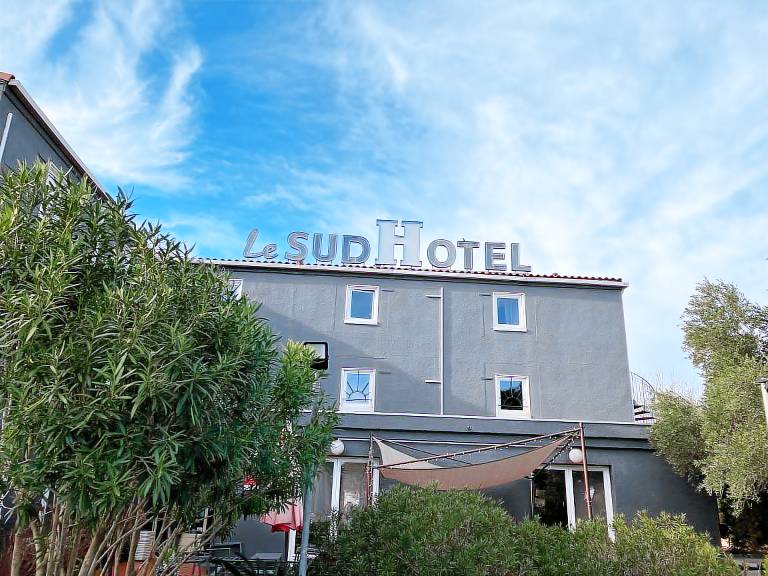 Le Sud Hotel — photo 2