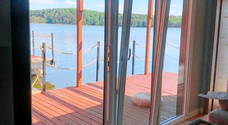 Rental apartment with terrace, garden & hot tub — photo 3