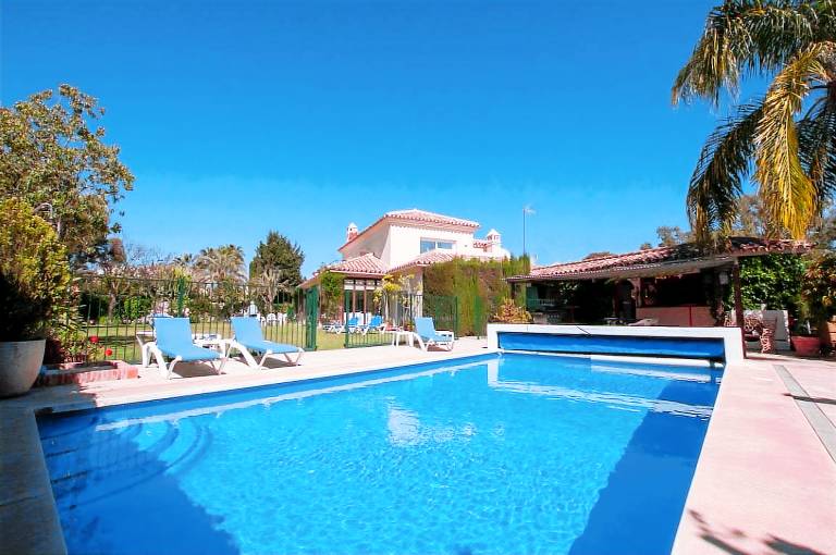 Villa  Estepona
