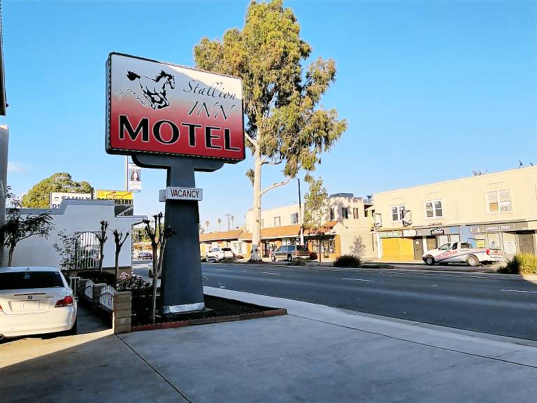 Stallion Inn Motel