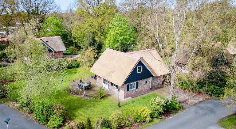 House with sauna & pool in Kalenberg