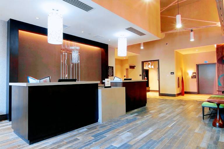 Hilton Garden Inn Burlington-Downtown — photo 5