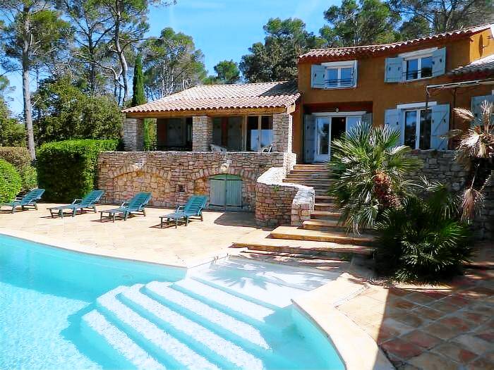 Villa Entrecasteaux