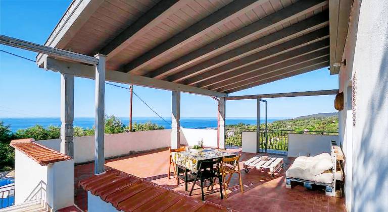 Beautiful vacation home with pool, terrace & barbecue | Pets are welcome — photo 3