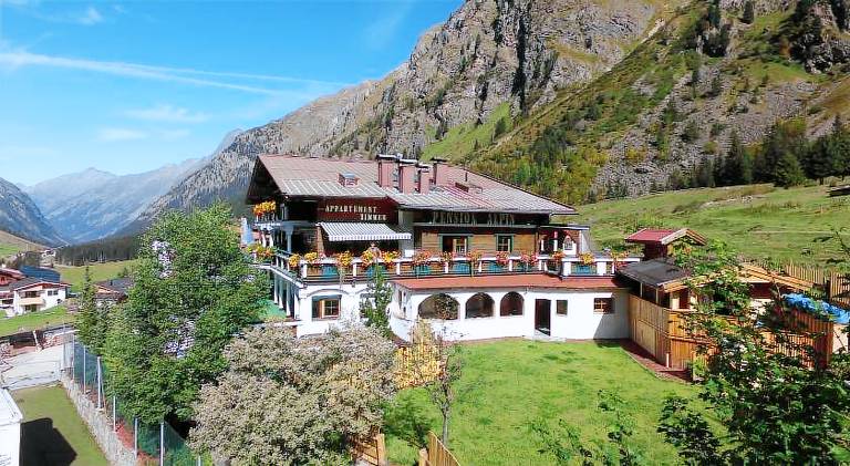 Lovely apartment with patio, sauna & yard | Ski nearby | Pets are welcome — photo 3