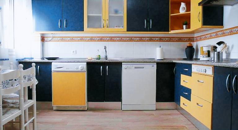 Apartment with 2 rooms for 6 persons — photo 4