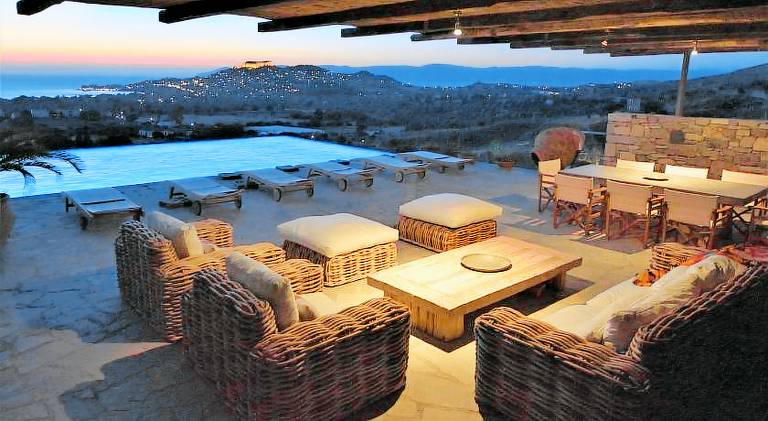 Villa with barbecue, garden & patio | Perfect for remote work in Lesvos
