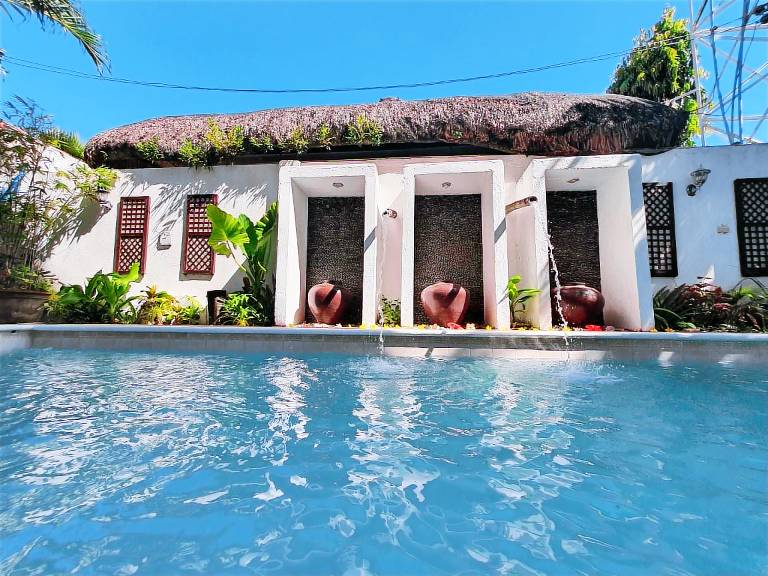 Evangeline Beach Resort — photo 2