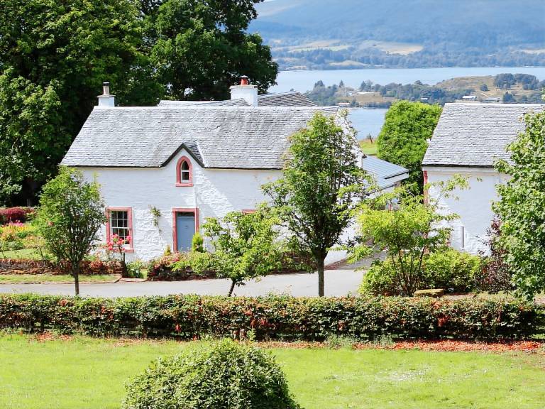 House  Balloch