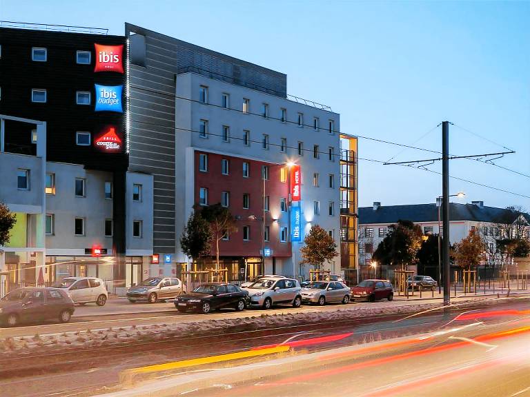 Ibis budget Orly Chevilly Tram 7 in Thiais