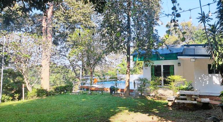 House with pool | Pets are welcome — photo 4