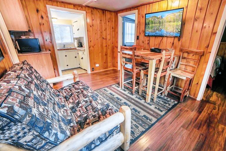 Cabin with 2 rooms for 4 persons — photo 2