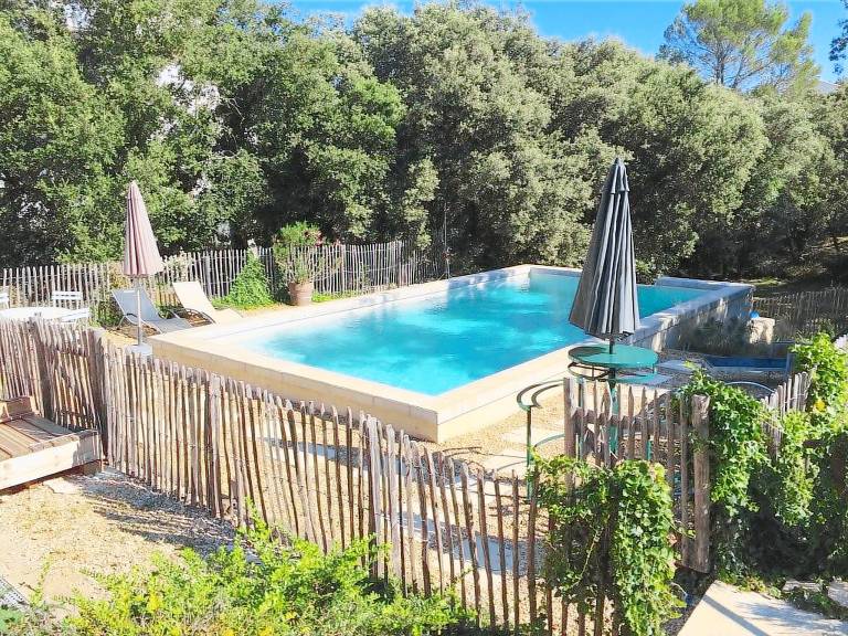 Fully equipped beautiful house with patio, yard & BBQ | Dogs allowed — photo 4