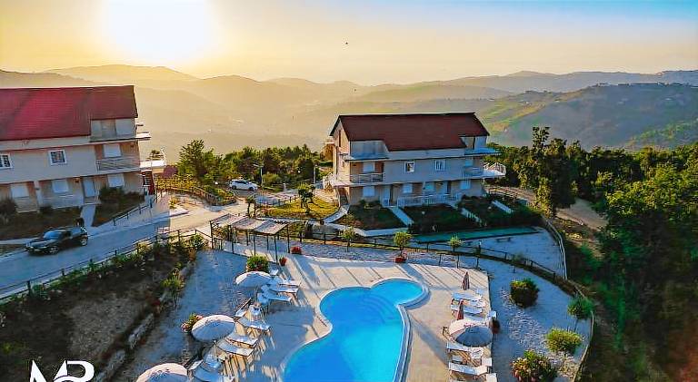House with terrace, pool & garden in Perdifumo