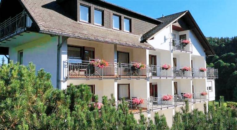 Beautiful holiday apartment with garden | Suitable for remote work | Pets are welcome in Willingen