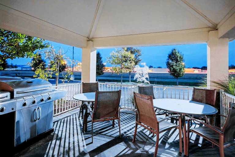 Candlewood Suites Perrysburg By IHG — photo 2