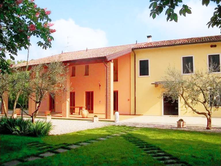 Private room Desenzano del Garda