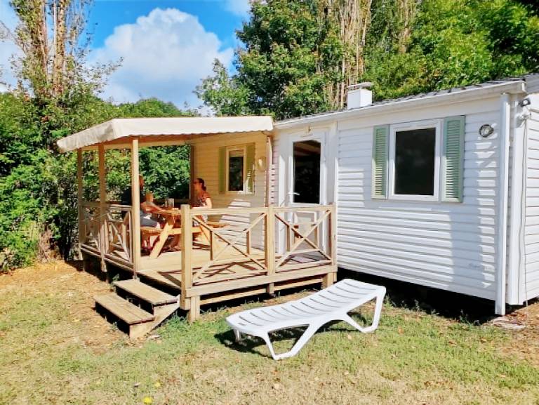 Camping with yard & pool — photo 4