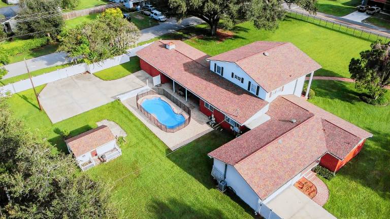 House  Valrico