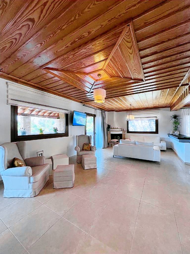 Fully equipped villa with grill, garden & pool | Pets are welcome — photo 5