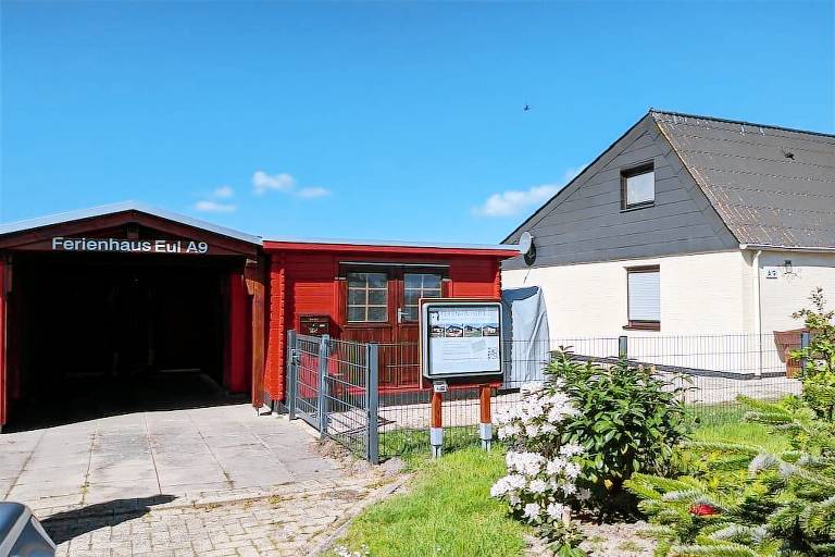 House with garden, terrace & BBQ — photo 2