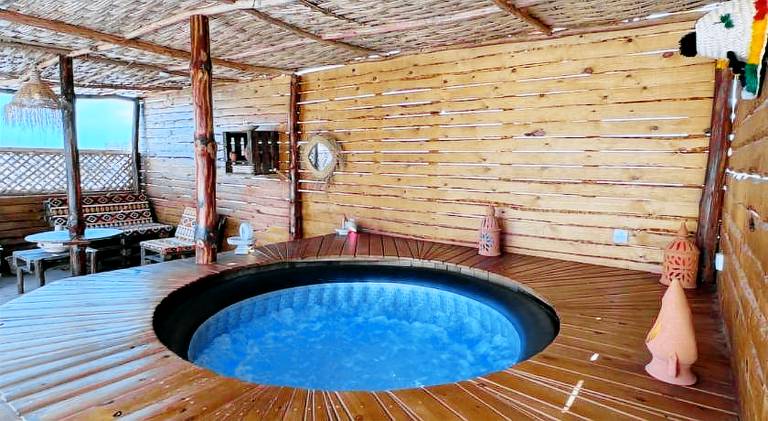 Apartment with sauna, terrace & jacuzzi — photo 3