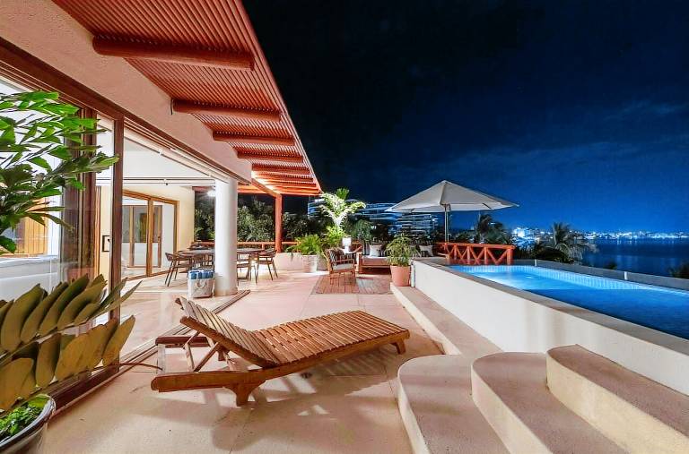 House La Cruz de Huanacaxtle