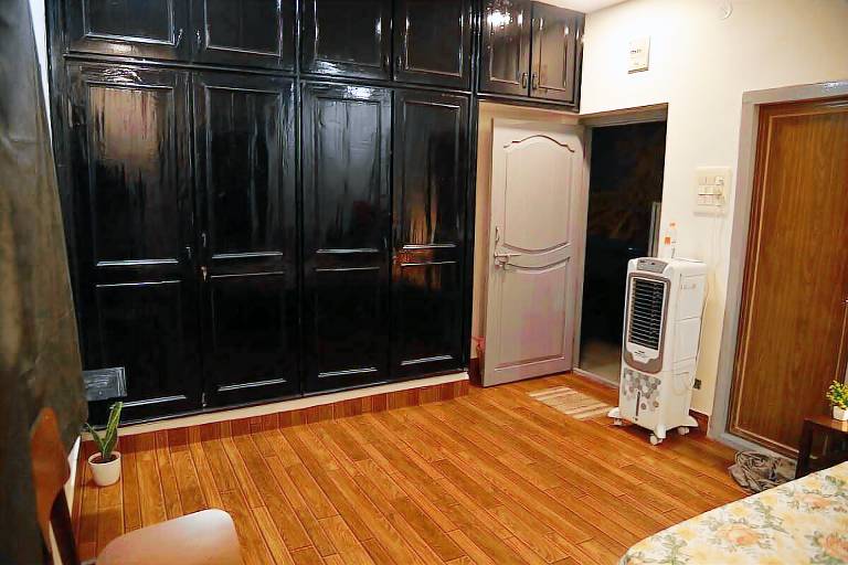 House with 1 room for 3 persons in Visakhapatnam